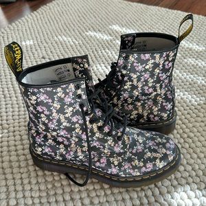 Floral Dr Martens - Like New